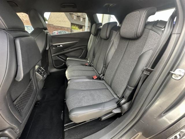 Peugeot 5008 image 8