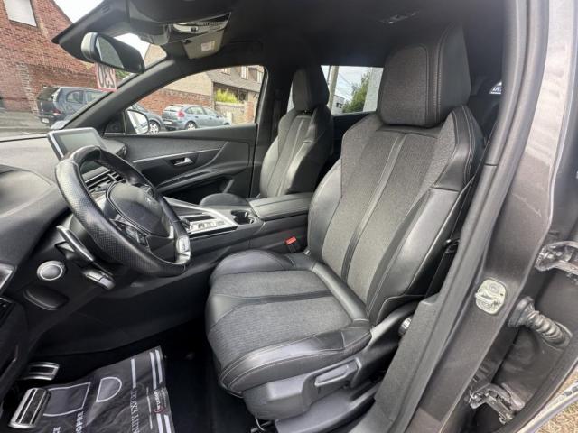 Peugeot 5008 image 2