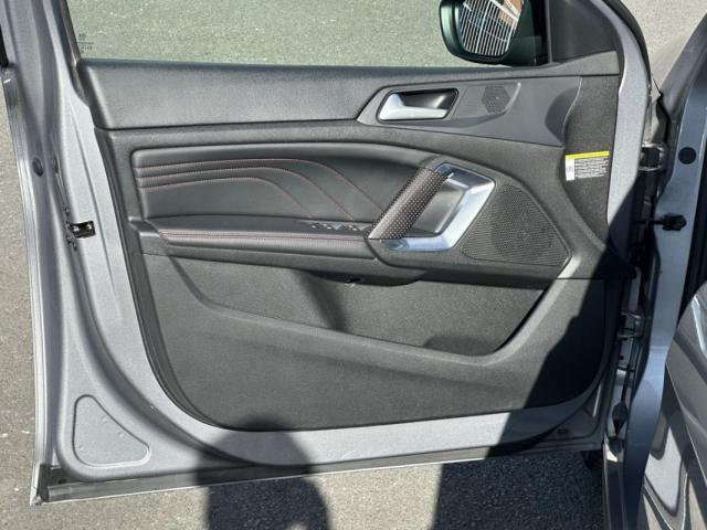 Peugeot 308 image 3