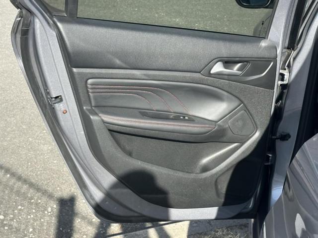 Peugeot 308 image 9