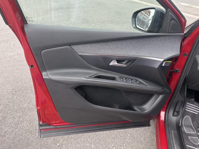Peugeot 3008 image 7