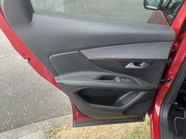 Peugeot 3008 image 3