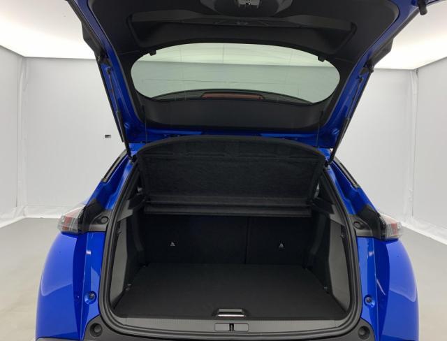 Peugeot 2008 image 2