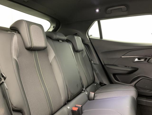 Peugeot 2008 image 1