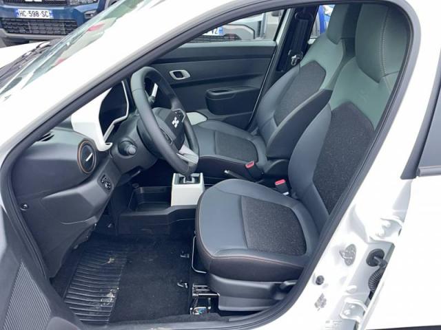 Dacia Spring image 2