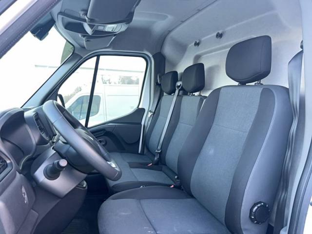 Renault Master image 8