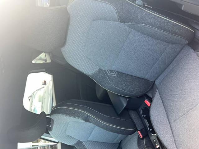 Renault Symbioz image 3