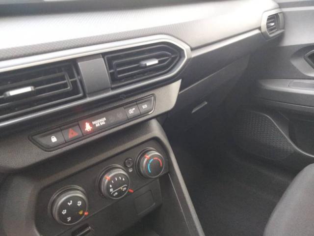 Dacia Sandero image 2