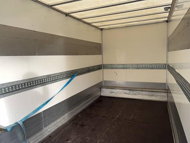 Renault Master image 1