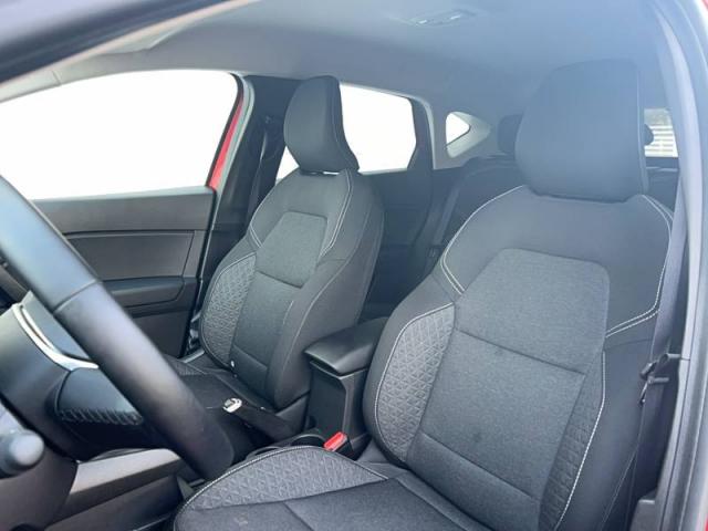 Renault Captur image 2