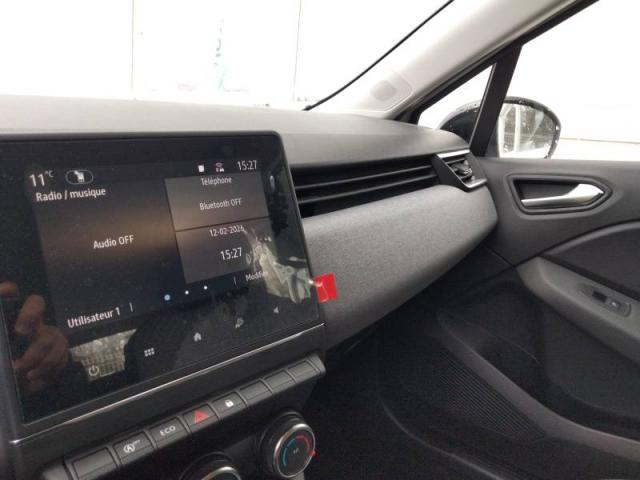 Renault Clio image 2