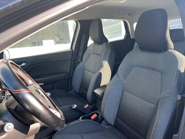 Renault Captur image 6