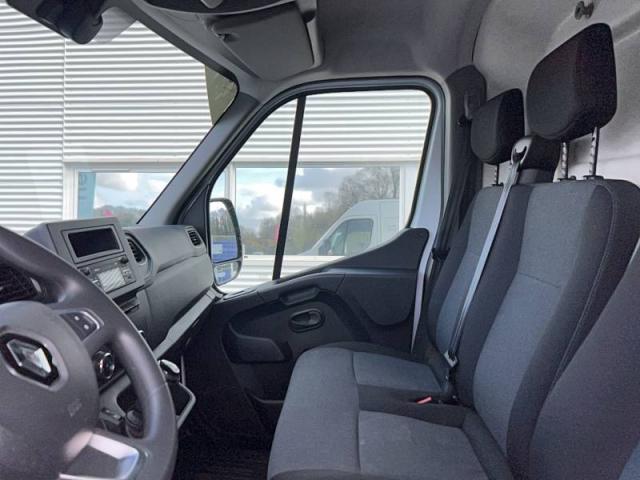 Renault Master image 1