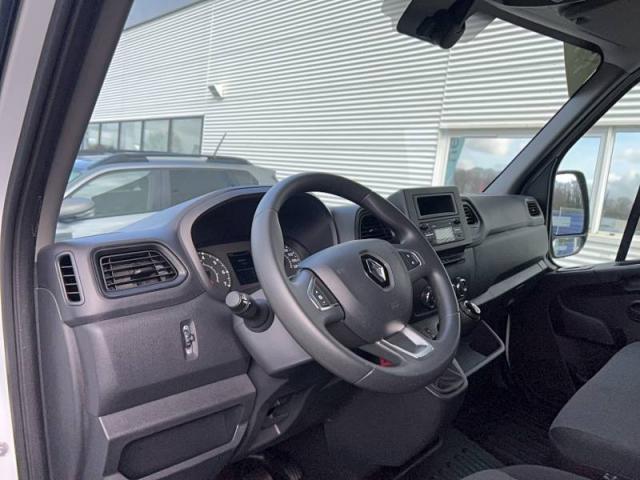 Renault Master image 8