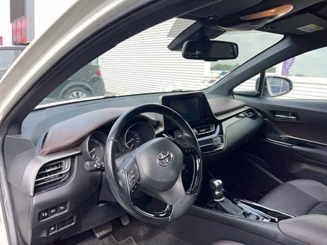 Toyota C-Hr image 6