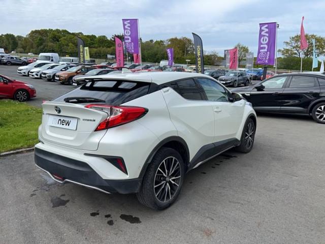 Toyota C-Hr image 9