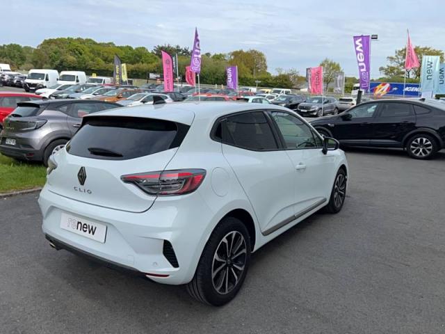 Renault Clio image 2