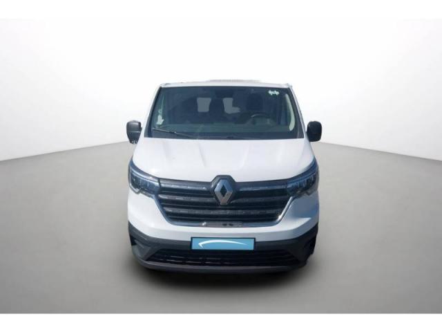 Renault Trafic image 2