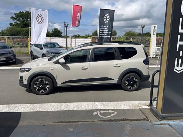 Dacia Jogger image 5