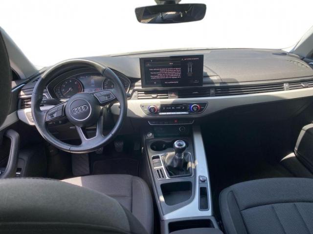 Audi A4 image 4
