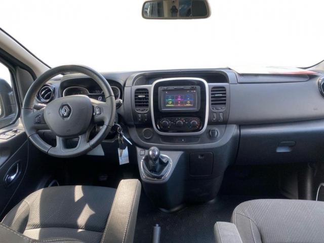 Renault Trafic image 1