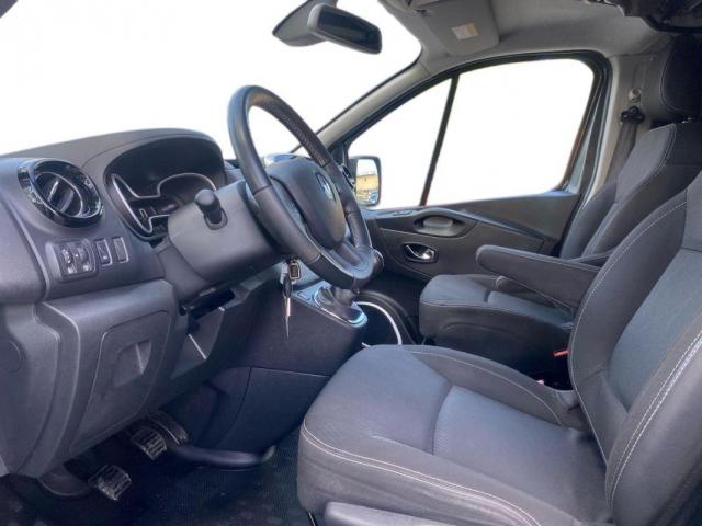Renault Trafic image 8