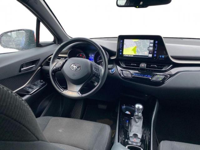 Toyota C-Hr image 5