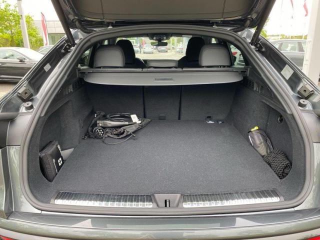 Audi Q5 image 2