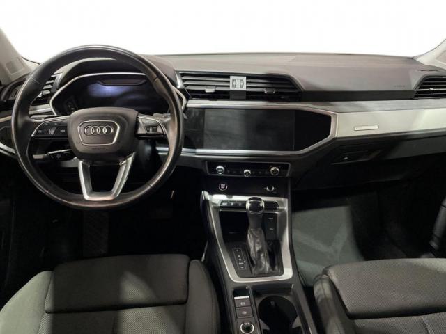Audi Q3 image 8
