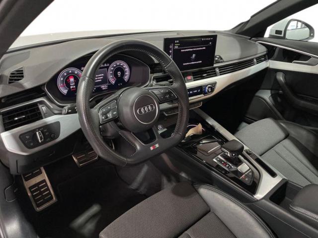 Audi A4 image 2
