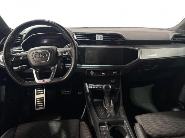Audi Q3 image 9