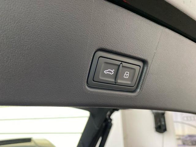 Audi E-Tron image 8