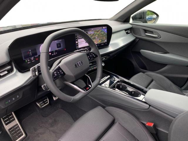 Audi Q3 image 2