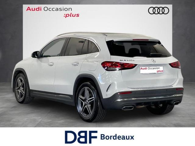 Mercedes Benz Gla image 1