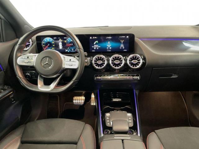 Mercedes Benz Gla image 8