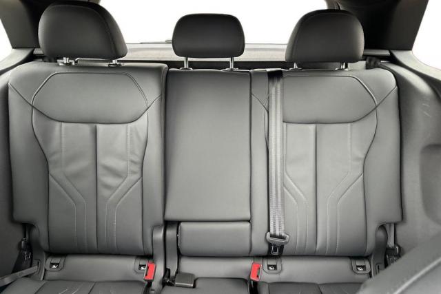 Audi Q3 image 1