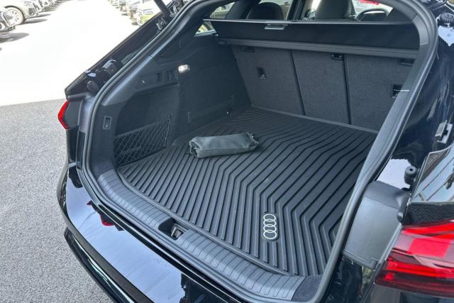Audi E-Tron image 6