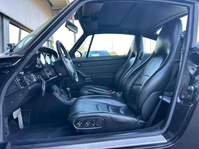 Porsche 911 image 6