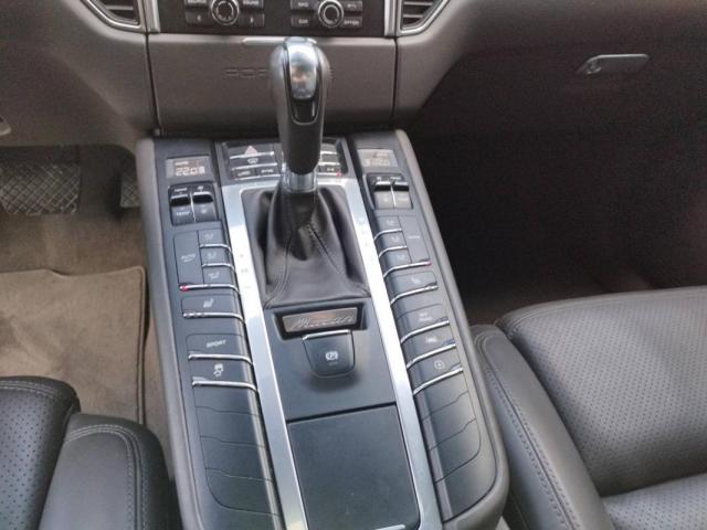 Porsche Macan image 3