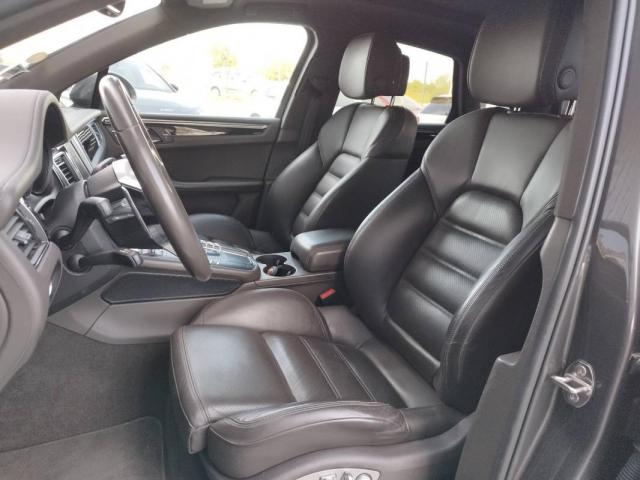Porsche Macan image 9