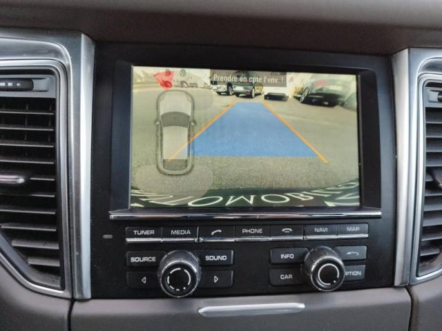 Porsche Macan image 2