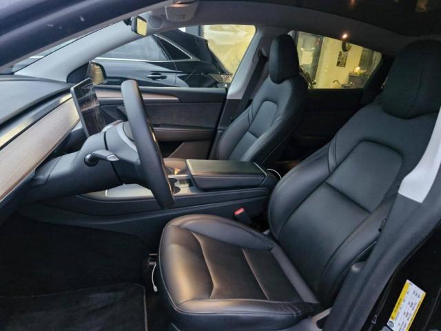 Tesla Model Y image 8
