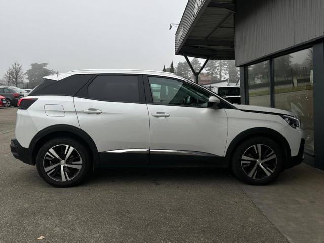 Peugeot 3008 image 8