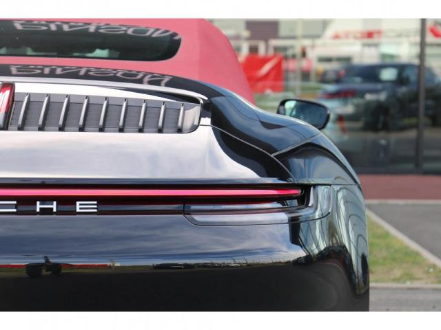 Porsche 911 image 6