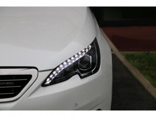 Peugeot 308 image 8