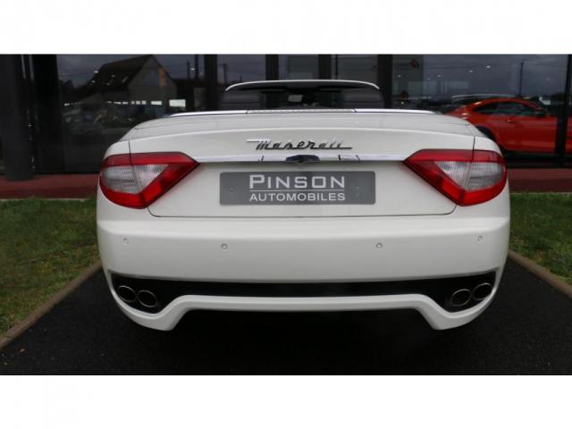 Maserati Grancabrio image 2