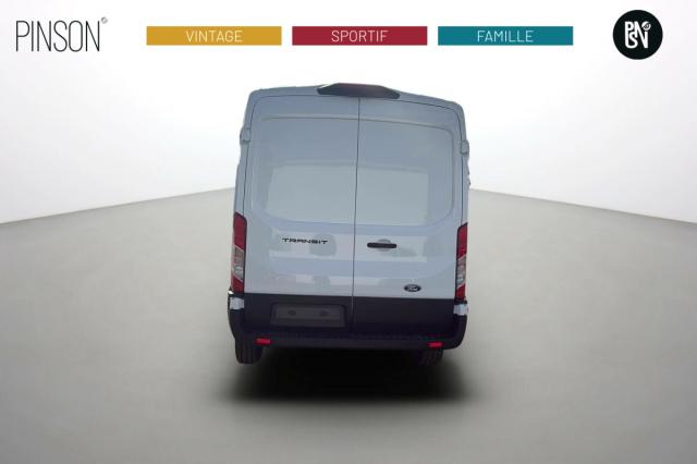 Ford Transit image 9