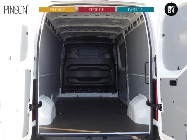 Renault Master image 7