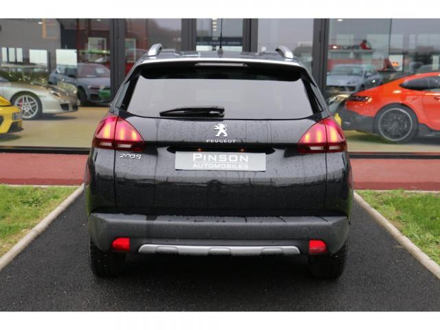 Peugeot 2008 image 6