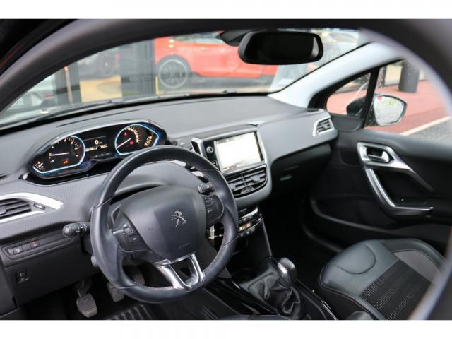 Peugeot 2008 image 4